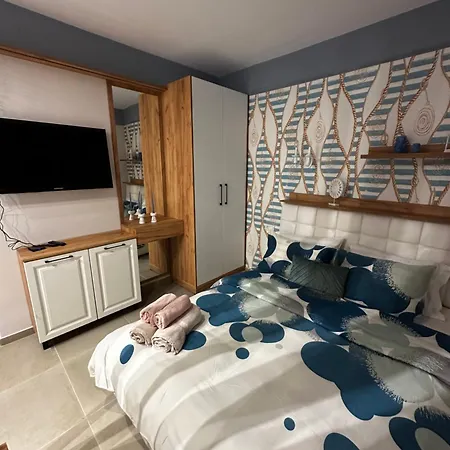 Cozy 40m Away From The Shore