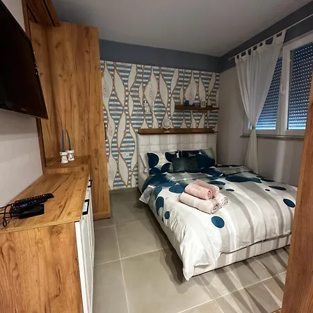 Cozy 40m Away From The Shore Appartement Lezhë